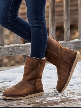 UGG Chestnut Brown Classic Shearling Boots